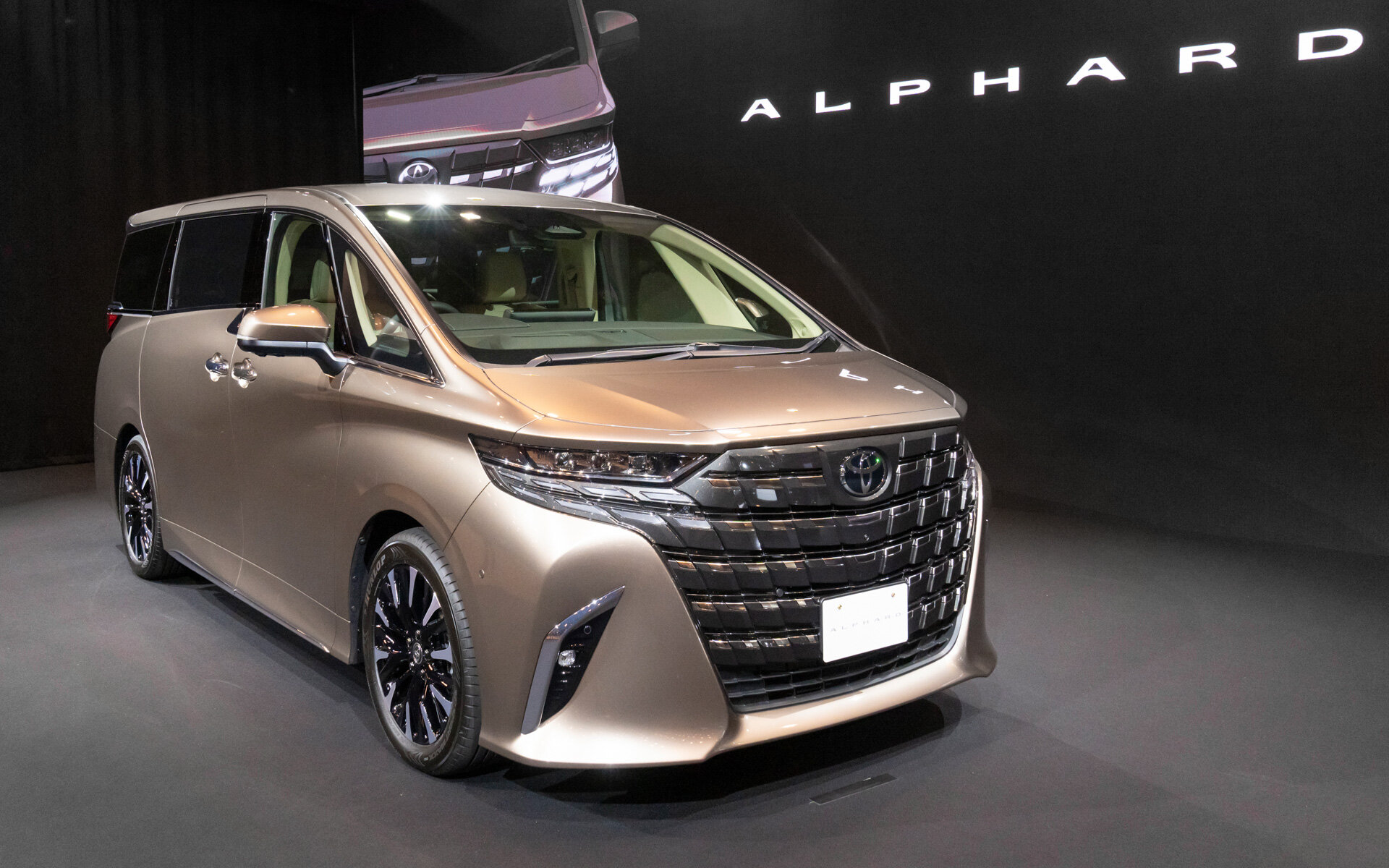 Toyota усилит направление производства коммерческих автомобилей